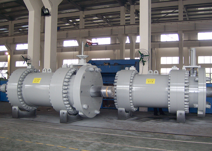 三峽電站水輪機接力器，單機容量70萬千瓦